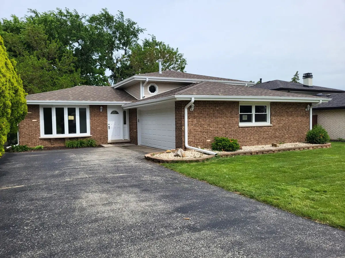 7547 Blazer Avenue, Justice, IL 60458 - #1