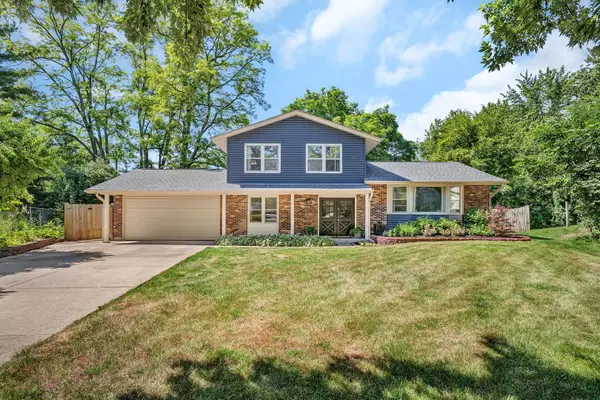 5 Assembly Court, Bolingbrook, IL 60440