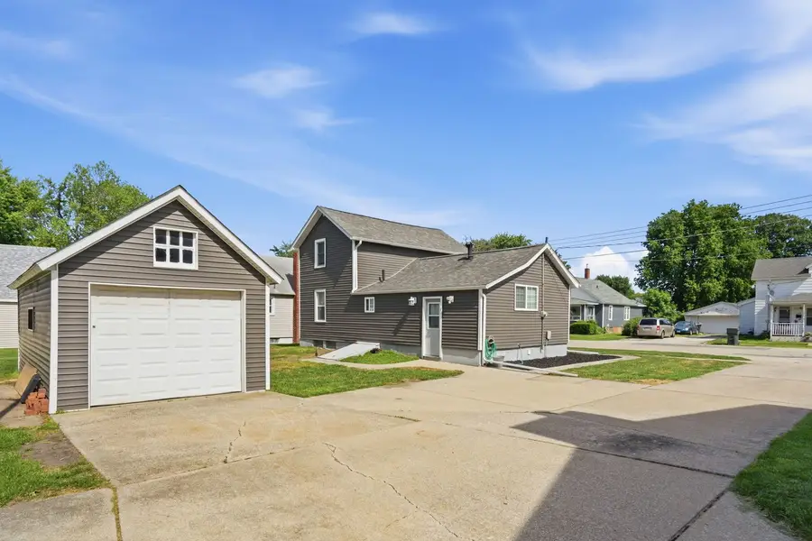 526 E Orange Street, Geneseo, IL 61254 - #3