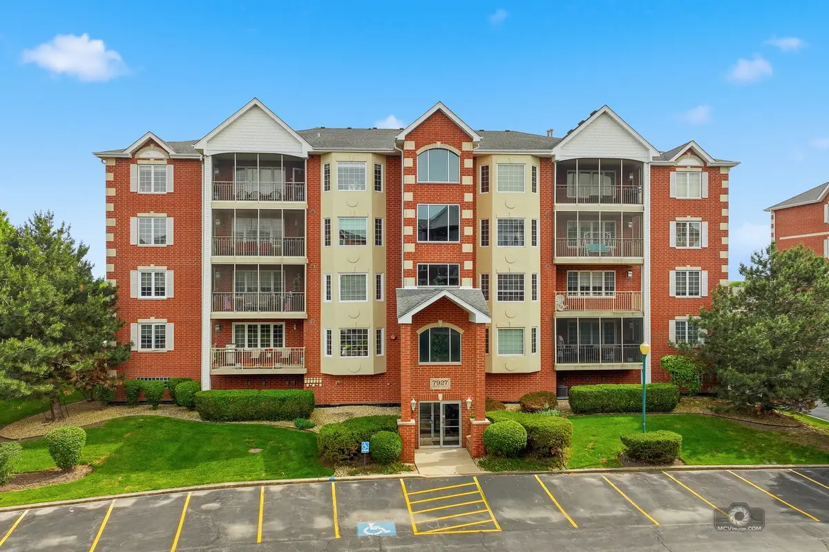 7927 Trinity Circle #4SW, Tinley Park, IL 60487 - #1