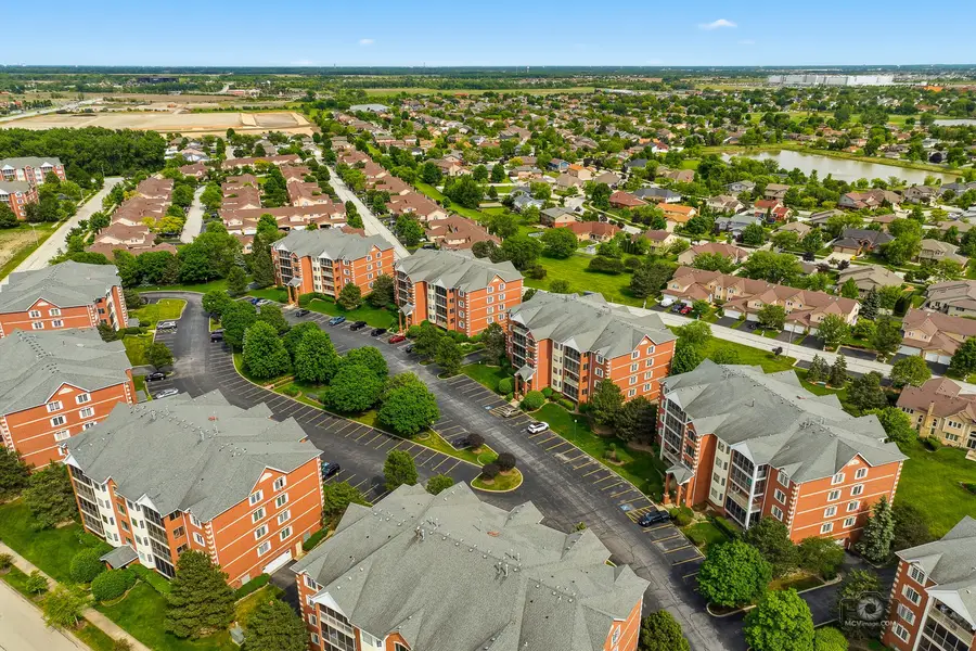 7927 Trinity Circle #4SW, Tinley Park, IL 60487 - #2