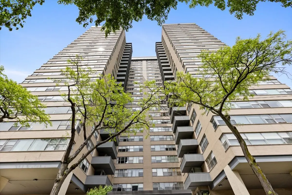 6301 N Sheridan Road #10F, Chicago, IL 60660 - #1