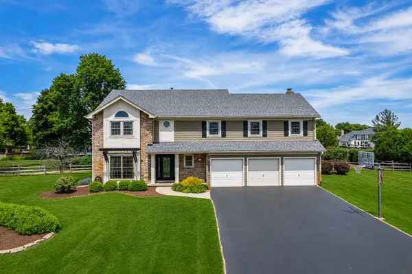 24146 Brancaster Drive, Naperville, IL 60564