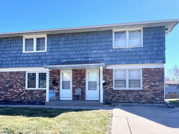2613, 2615 Hawthorne Drive, Bettendorf, IA 52722