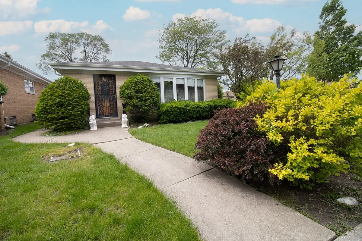 8662 N Merrill Street, Niles, IL 60714 - #1