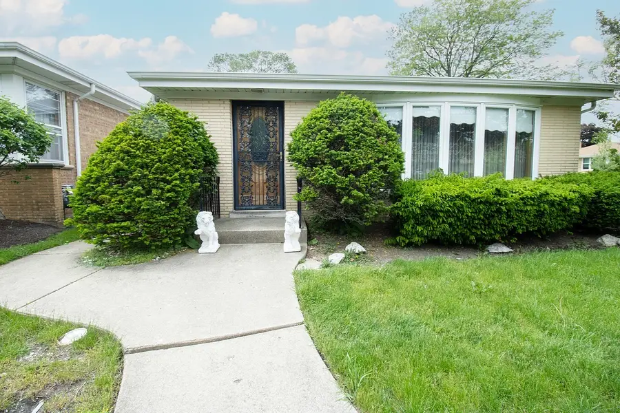 8662 N Merrill Street, Niles, IL 60714 - #2