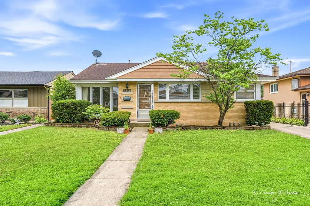 7349 W Breen Street, Niles, IL 60714 - #1