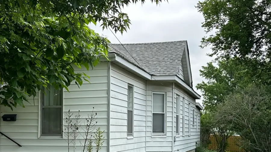 554 North Division Street, Du Quoin No 1, IL 62832 - #2