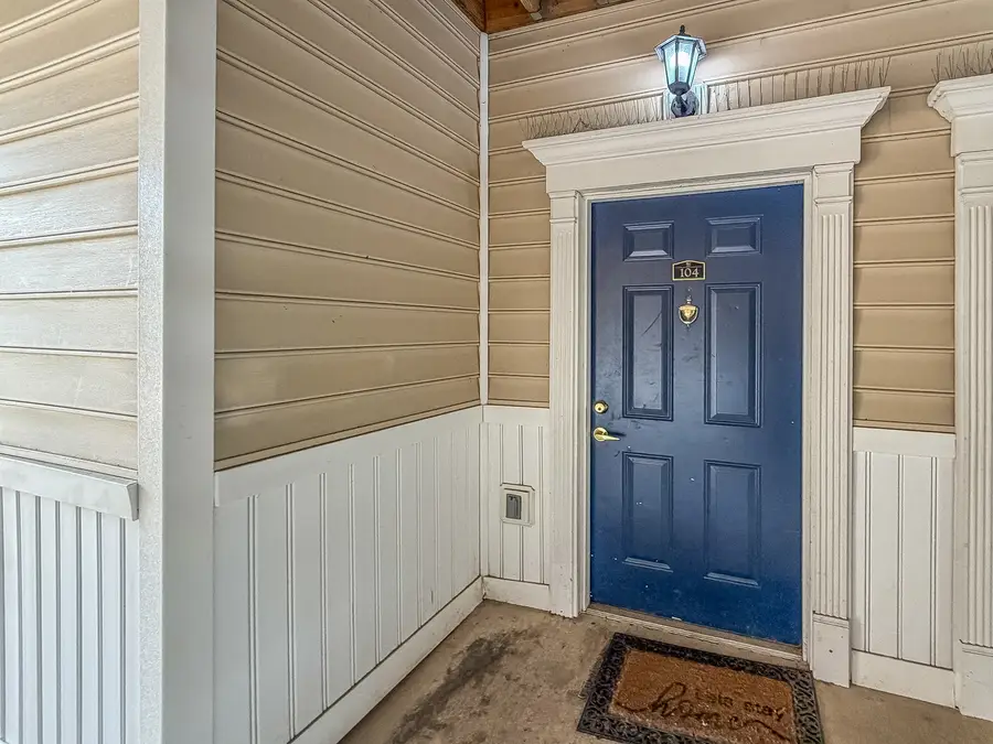 1901 N Lincoln Avenue #104, Urbana, IL 61801 - #2