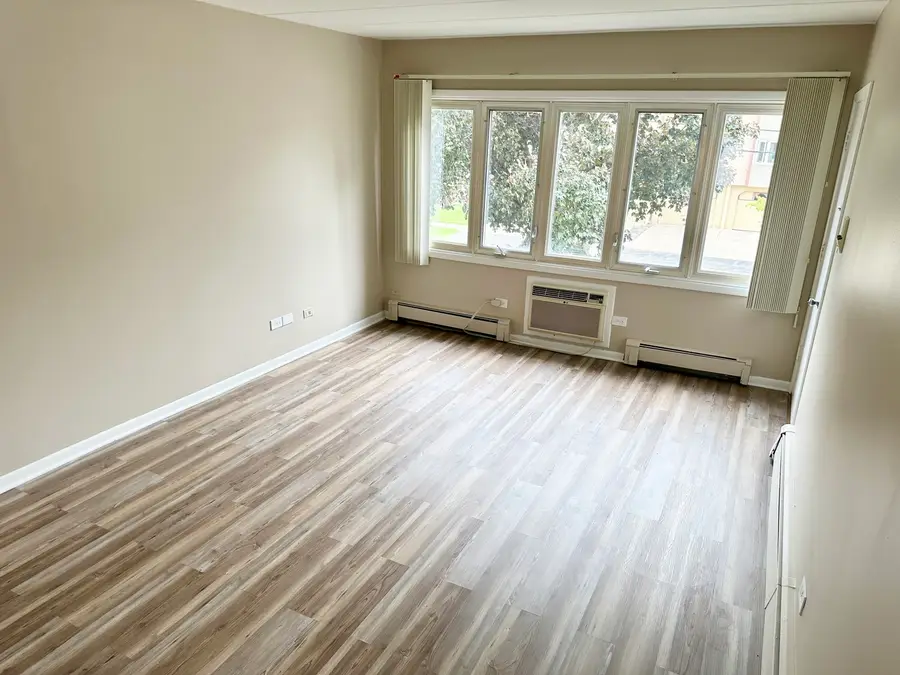 10445 S Keating Avenue #2B, Oak Lawn, IL 60453 - #3