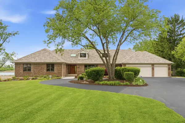 2208 Shetland Road, Inverness, IL 60010