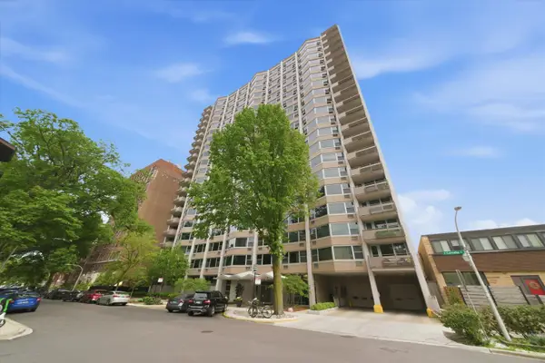 555 W Cornelia Avenue #1401, Chicago, IL 60657