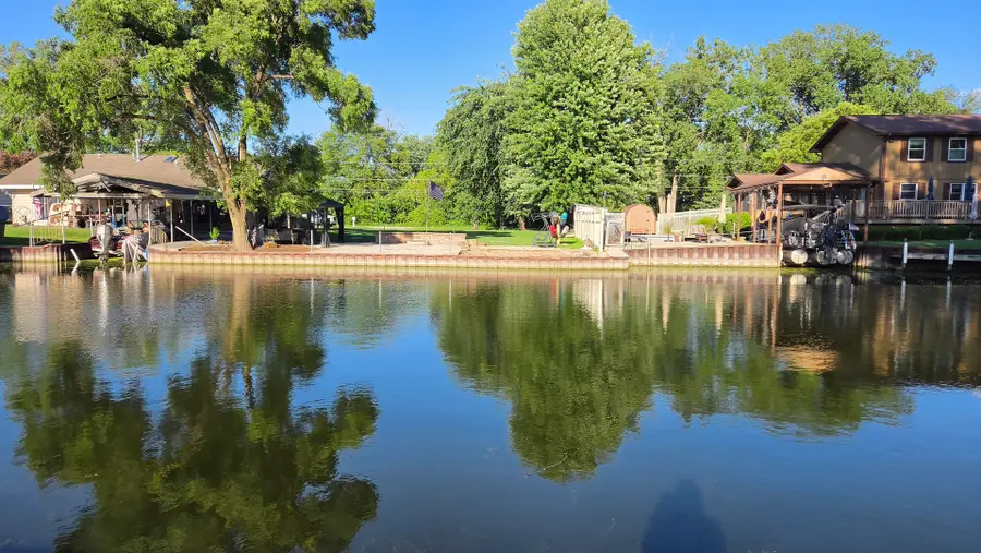 609 Monterrey Terrace, McHenry, IL 60050 - #2