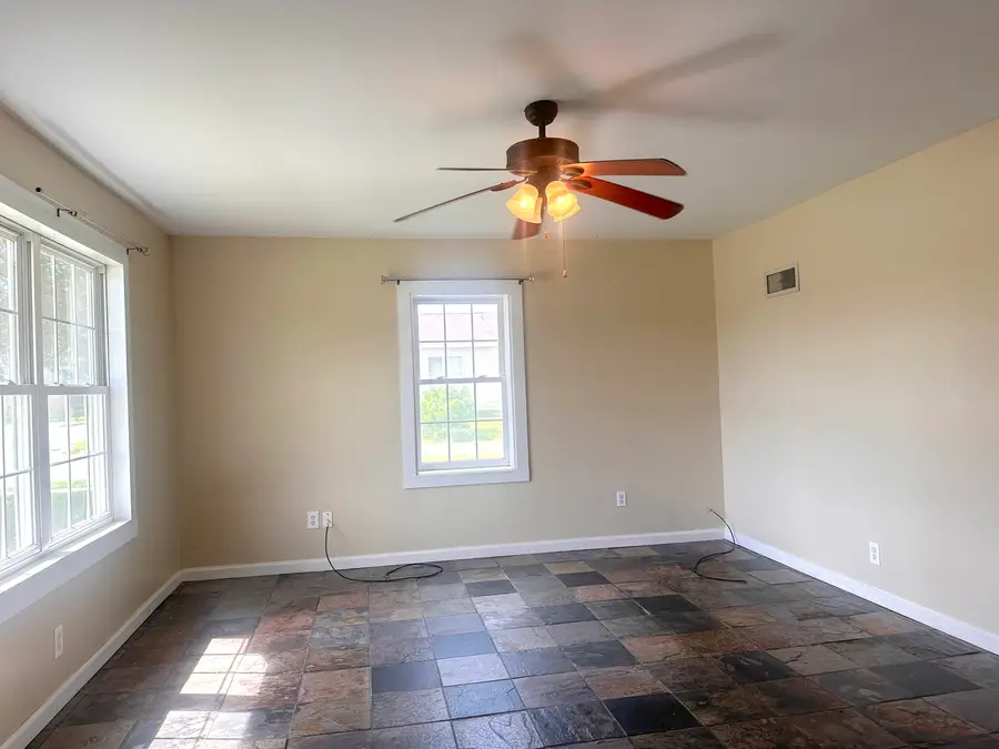 501 N 19th Street, Murphysboro, IL 62966 - #3