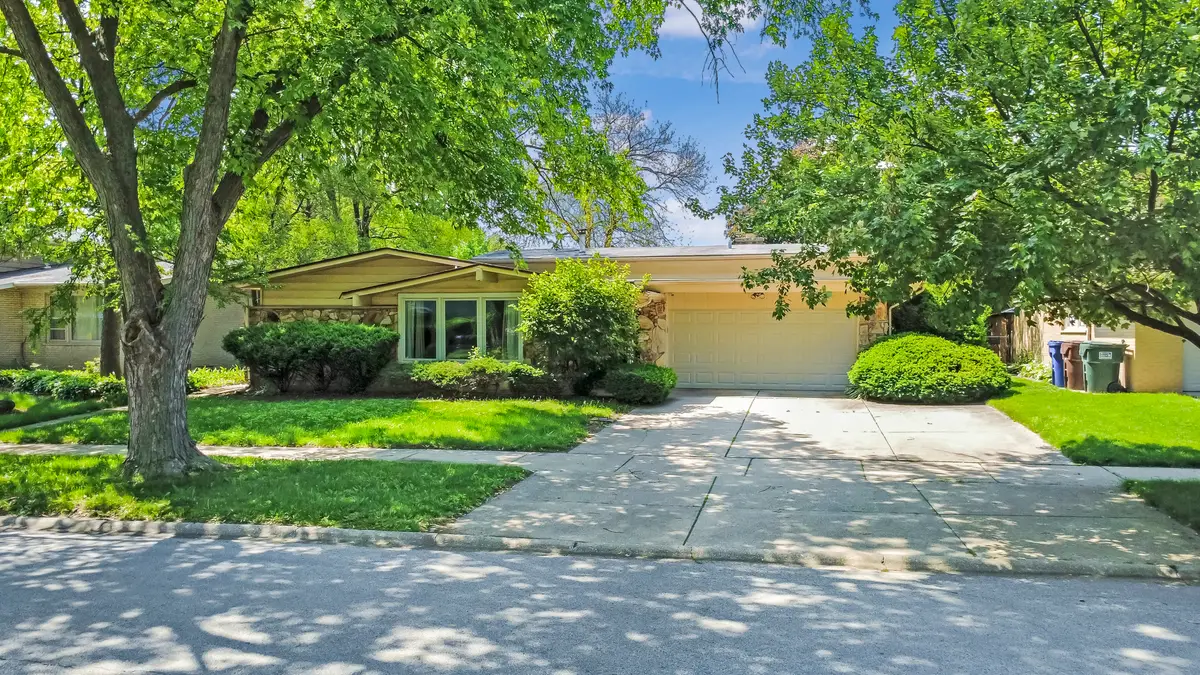 1028 W Ohio Street, Glenwood, IL 60425 - #1