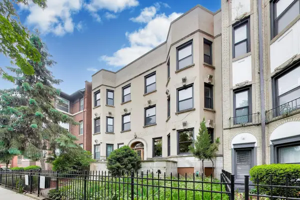 3808 N Pine Grove Avenue #1N, Chicago, IL 60613