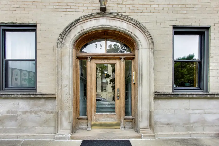 3808 N Pine Grove Avenue #1N, Chicago, IL 60613 - #3