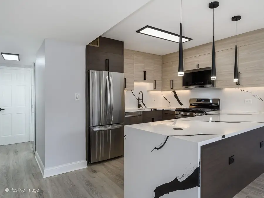 3950 N Lake Shore Drive #2125, Chicago, IL 60613 - #3