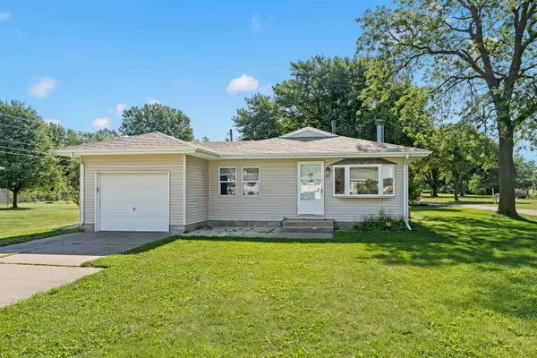 317 17th Street E, Milan, IL 61264