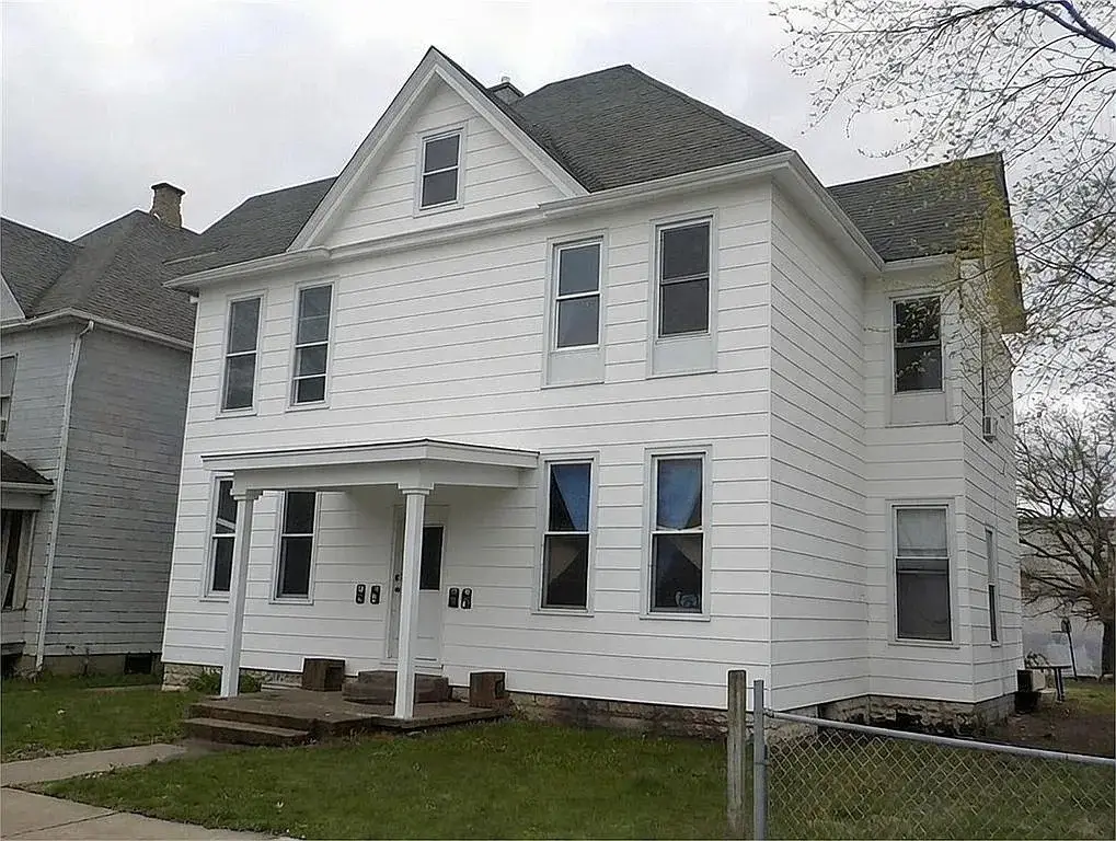 1819 W 3rd Street, Davenport, IA 52802 - #1