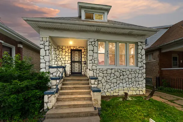 8451 S May Street, Chicago, IL 60620