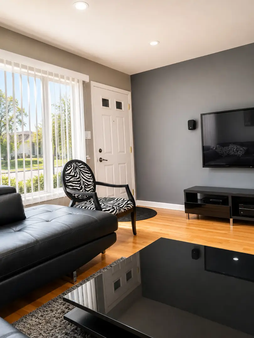 4923 N Harlem Avenue #1, Chicago, IL 60656 - #2