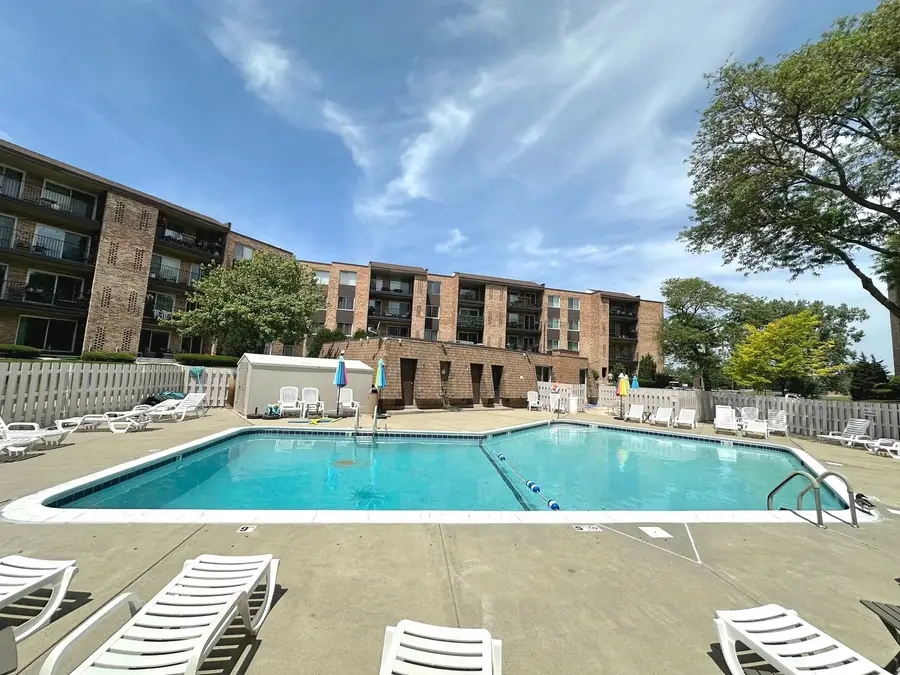 500 W Huntington Commons Road #157, Mount Prospect, IL 60056 - #3