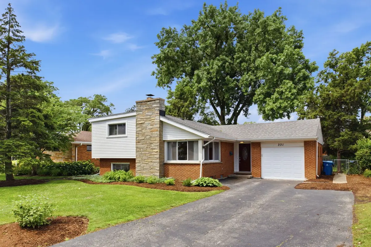 331 E Huntington Avenue, Elmhurst, IL 60126 - #1