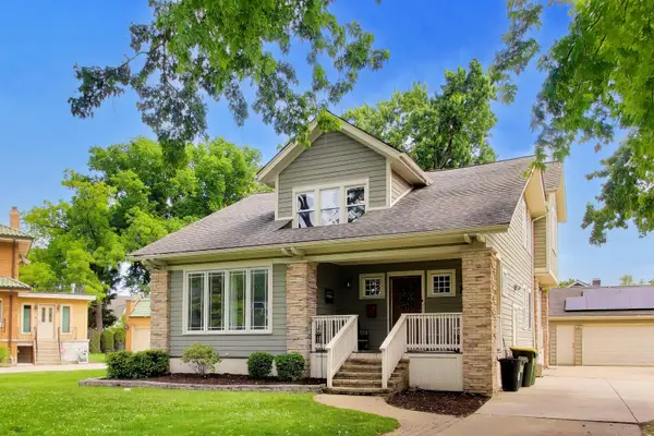 317 Olmsted Road, Riverside, IL 60546