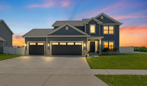 301 Sutton Street, Savoy, IL 61874
