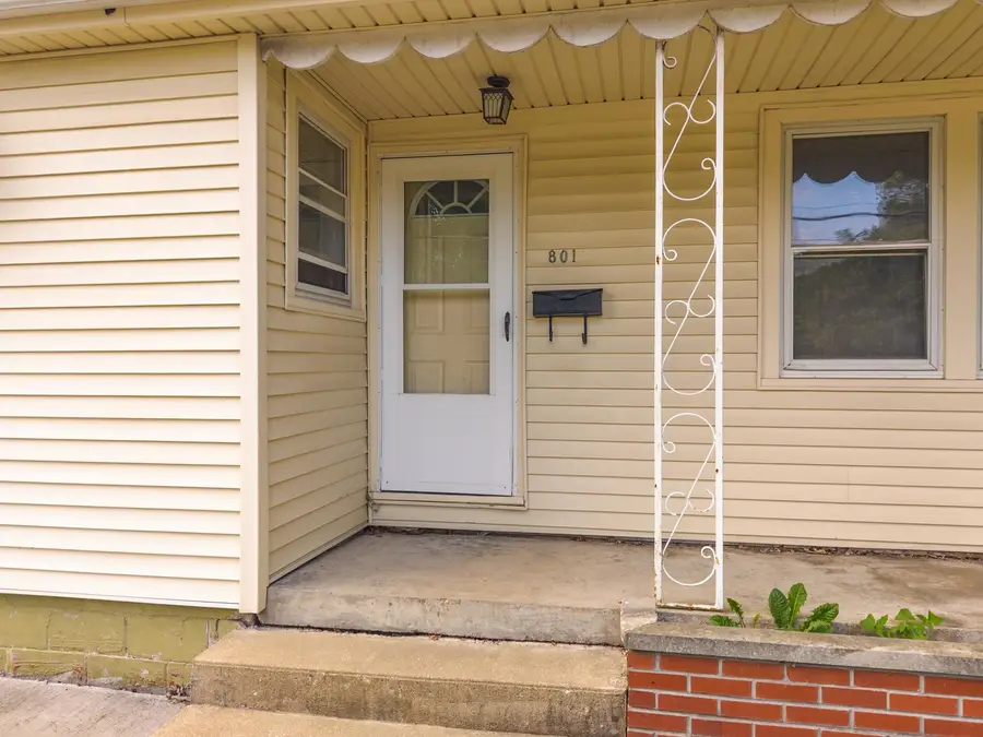 801 Fremont Street, Bloomington, IL 61701 - #2