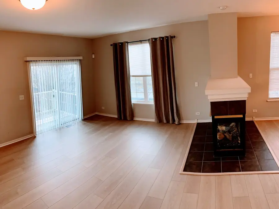 775 Lewisburg Lane, Aurora, IL 60504 - #2