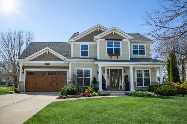 2203 Brookwood Drive, South Elgin, IL 60177