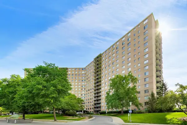 7033 N Kedzie Avenue #1602, Chicago, IL 60645