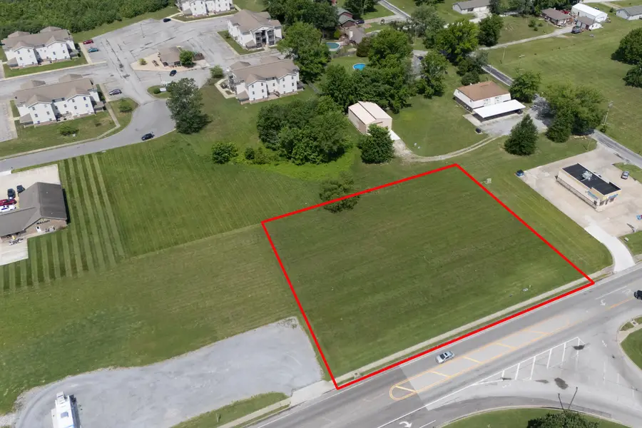 703 S Greenbriar Road, Carterville, IL 62918 - #2