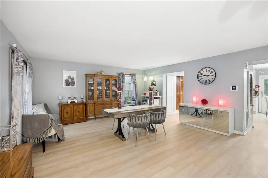75 Rodenburg Road, Roselle, IL 60172 - #2