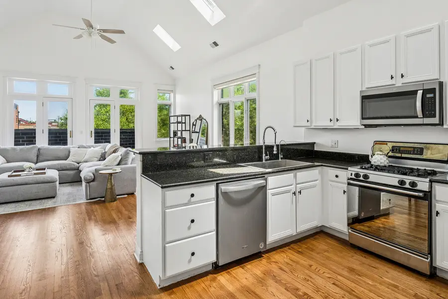 2001 W Addison Street #3E, Chicago, IL 60618 - #3
