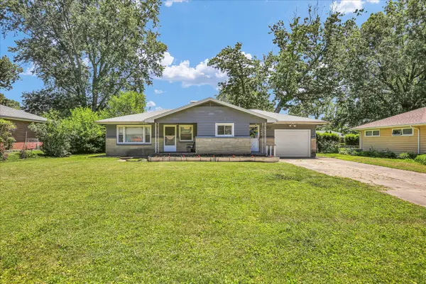 1804 Mcdonald Drive, Champaign, IL 61821