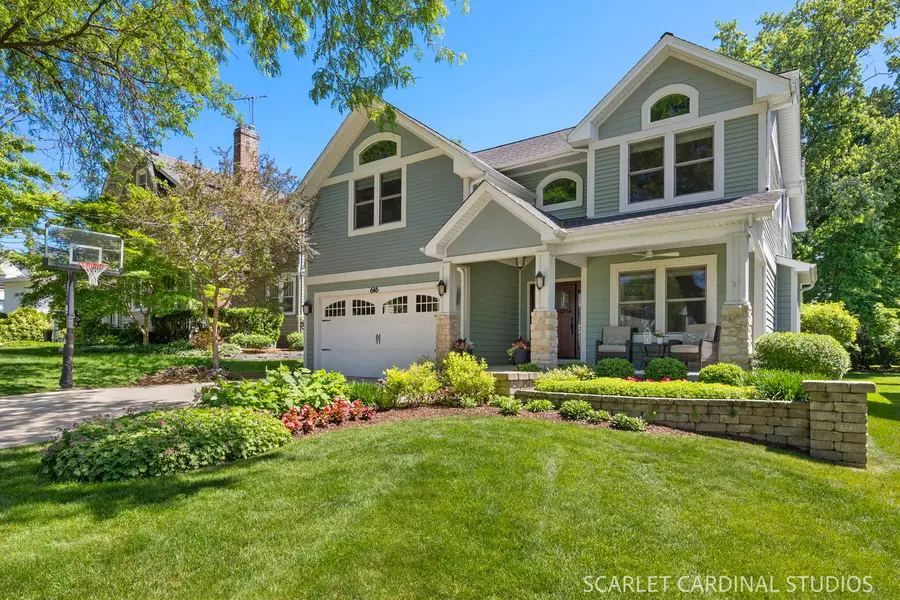 616 E Willow Avenue, Wheaton, IL 60187 - #2