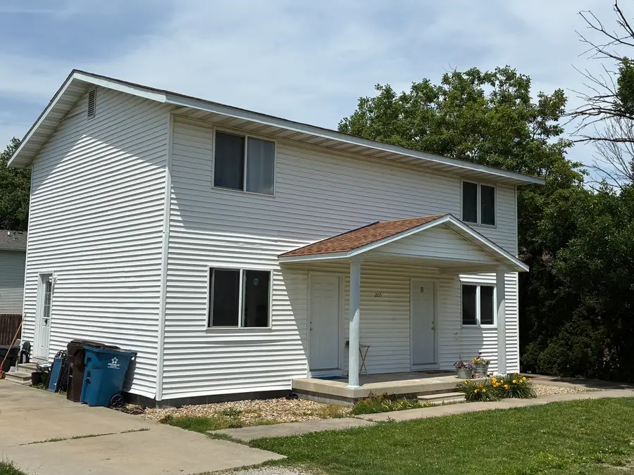 205 E Logan Street, Atlanta, IL 61723 - #2