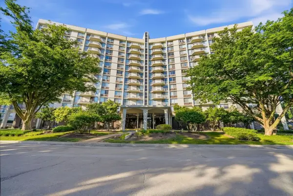 Address Withheld By Seller, Oak Brook, IL 60523