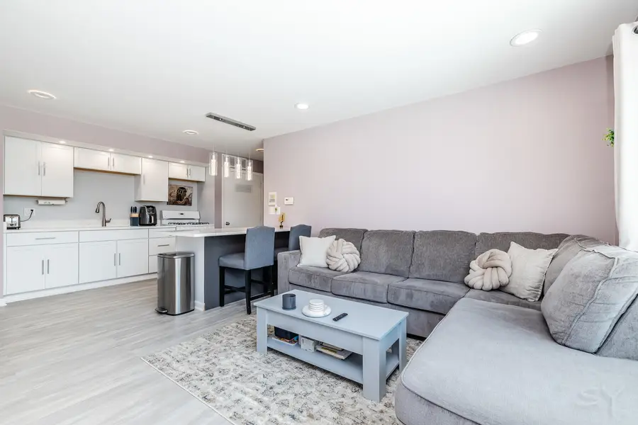 7148 W Addison Street #C, Chicago, IL 60634 - #3