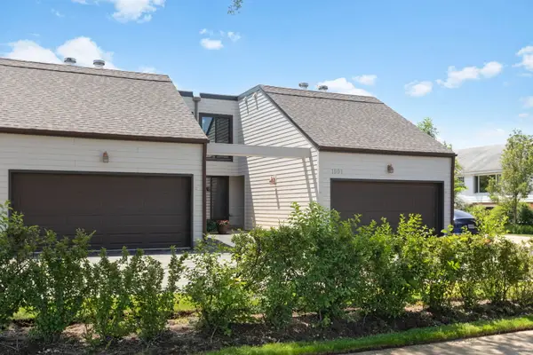 1501 Topp Lane #E, Glenview, IL 60025