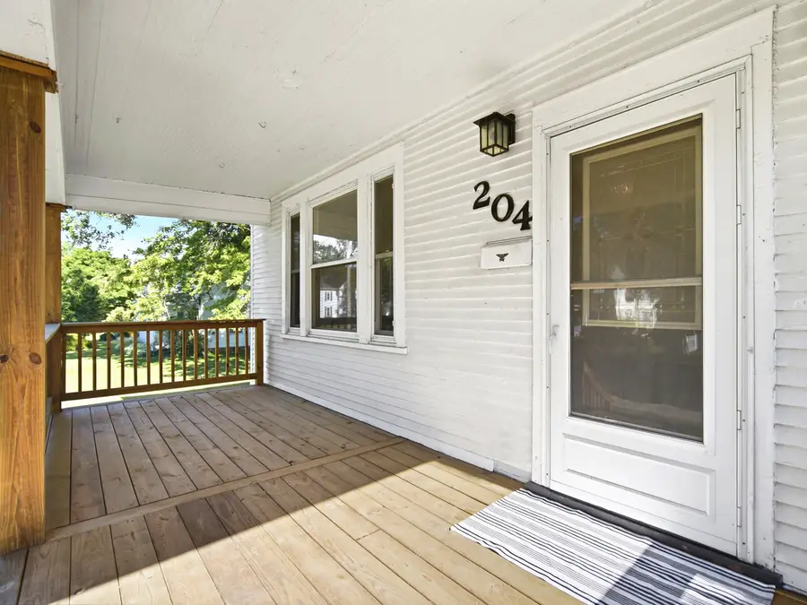 204 E Third Street, El Paso, IL 61738 - #2