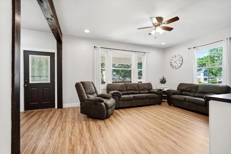204 E Third Street, El Paso, IL 61738 - #3