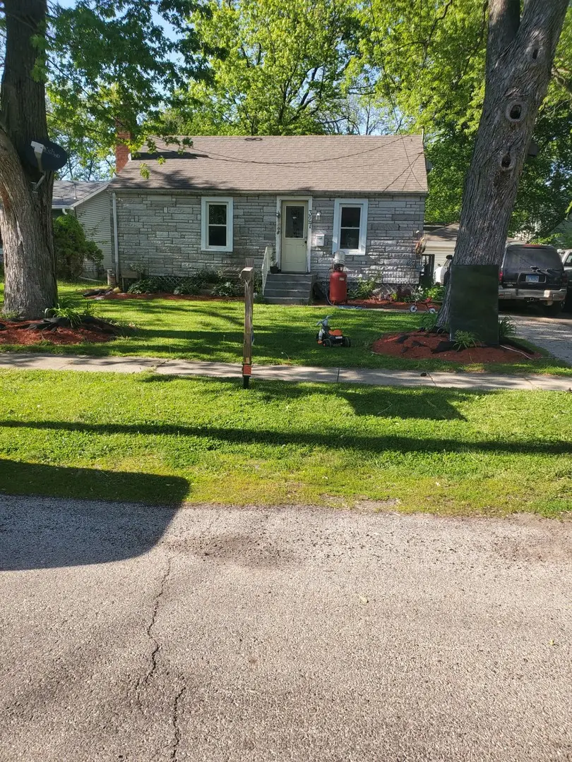 327 Burbank Avenue, Woodstock, IL 60098 - #1