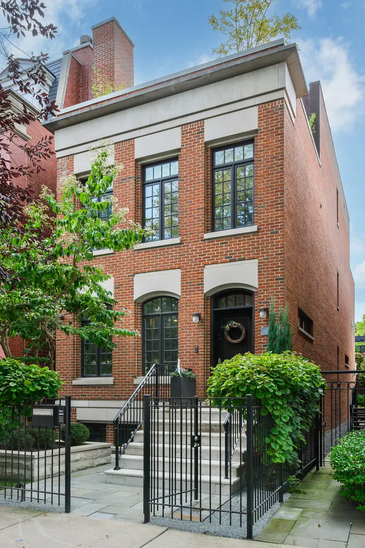 2122 N Magnolia Avenue, Chicago, IL 60614 - #1