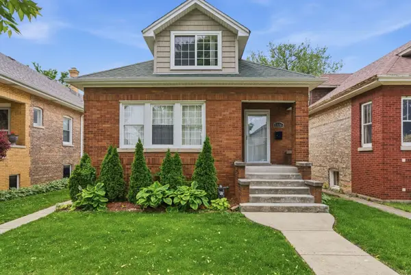 1536 Clinton Avenue, Berwyn, IL 60402