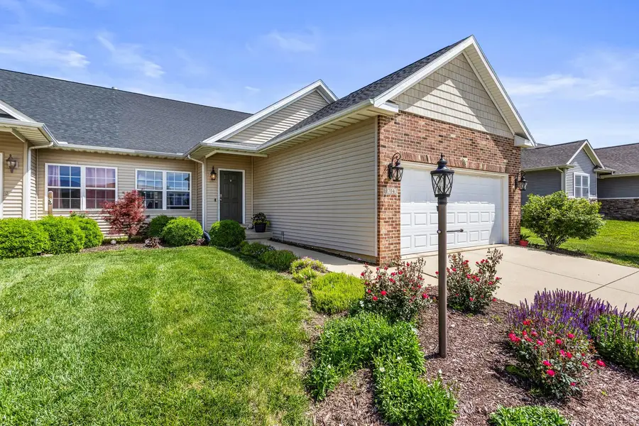 1704 Timber Wolf Lane, Mahomet, IL 61853 - #2