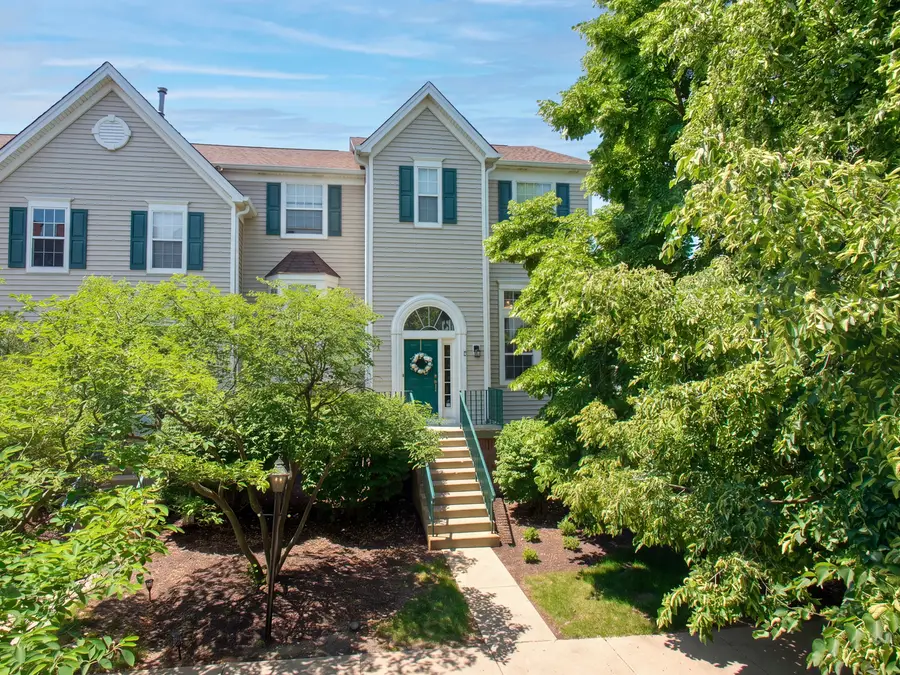 2443 Courtyard Circle #1, Aurora, IL 60506 - #2